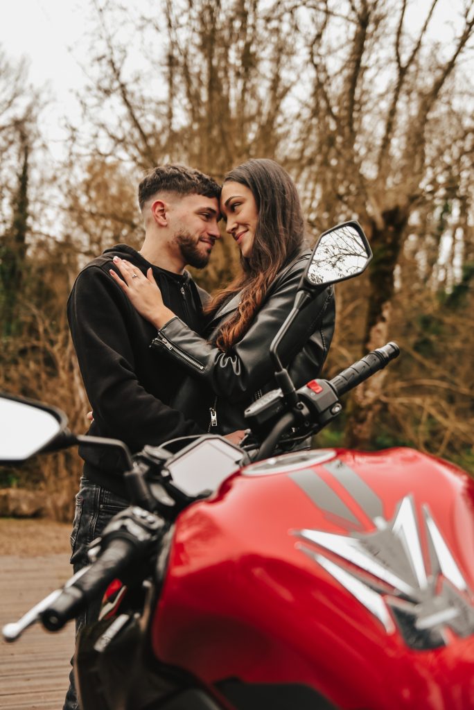 photo couple motard