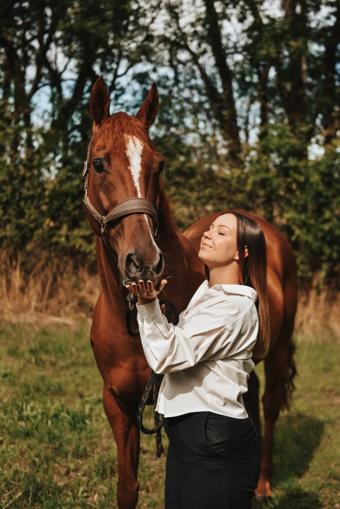 Photo cheval avec propriétaire
