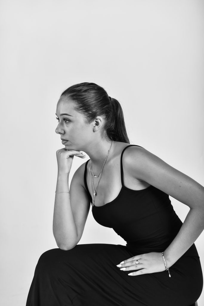 portrait ado noir et blanc